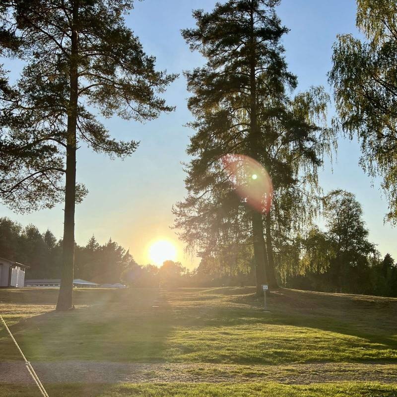 Movänta Camping — Campingplatz in Hult