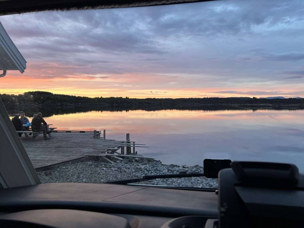 Åvika — Campervan Site in Austrheim