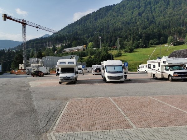 Area Sosta Camper Tarvisio — Місце для кемперів in Tarvisio