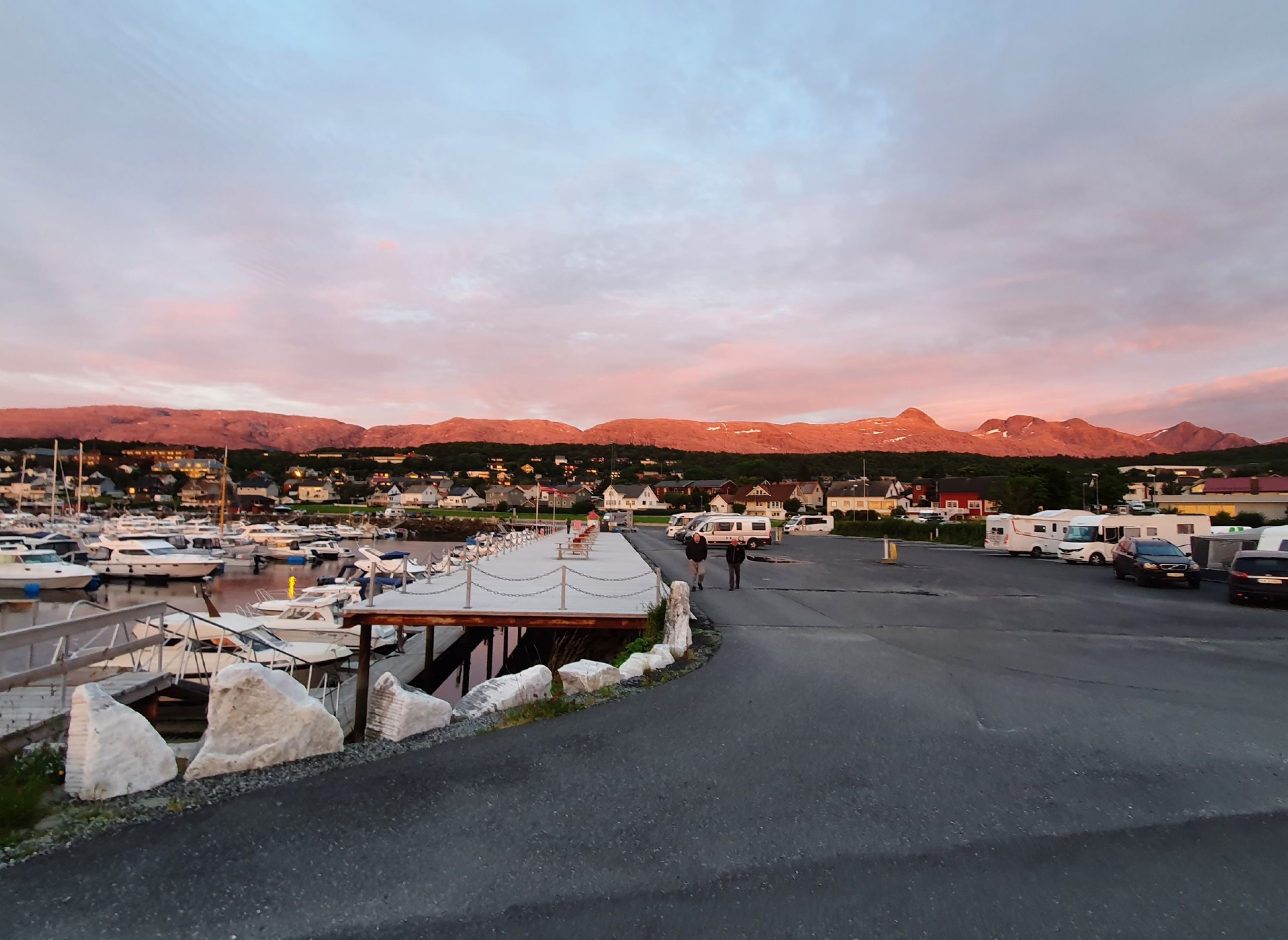 Húsavík Tjaldsvæði — Cámping in Húsavík / Nordausturland