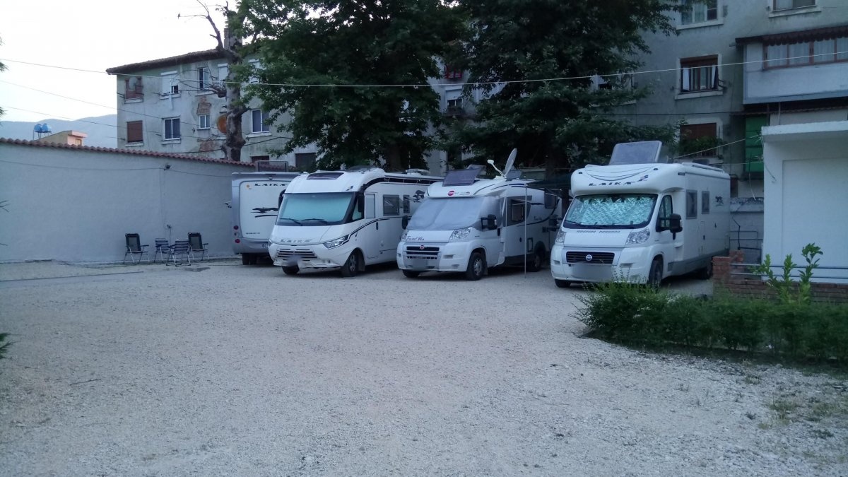 Camping Villa Juri — Bobilplass in Berat, Albania