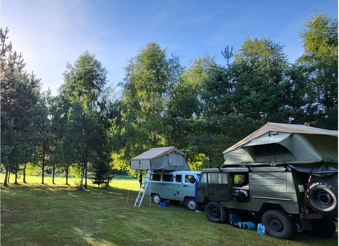 Caravan Camp — Kemping in Pieniężno