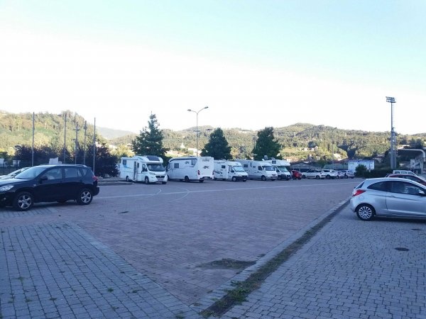 Stellplatz Castelnuovo di Garfagnan — Bobilplass in Castelnuovo di Garfagnana