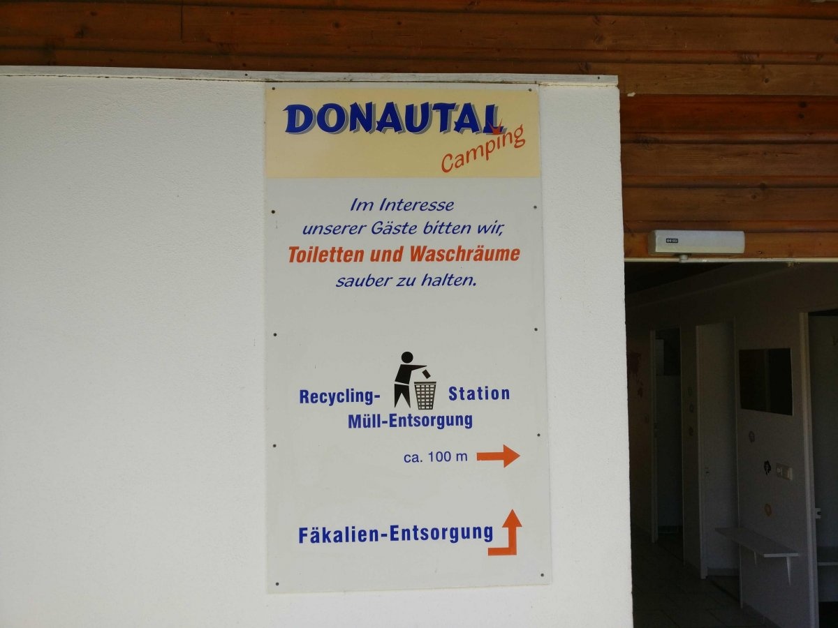 Donautal-Camping — Aire camping car in Winzer