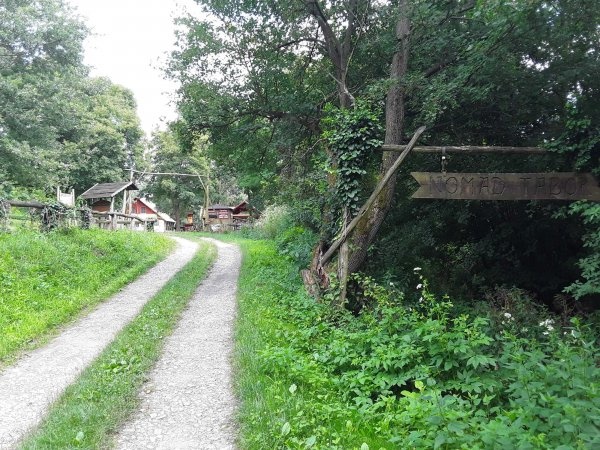 Dregylvar nomad tabor — Kamp yeri in Drégelypalánk