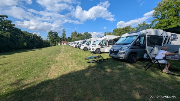 Wohnmobilstellplatz Herrsching — Foto 2