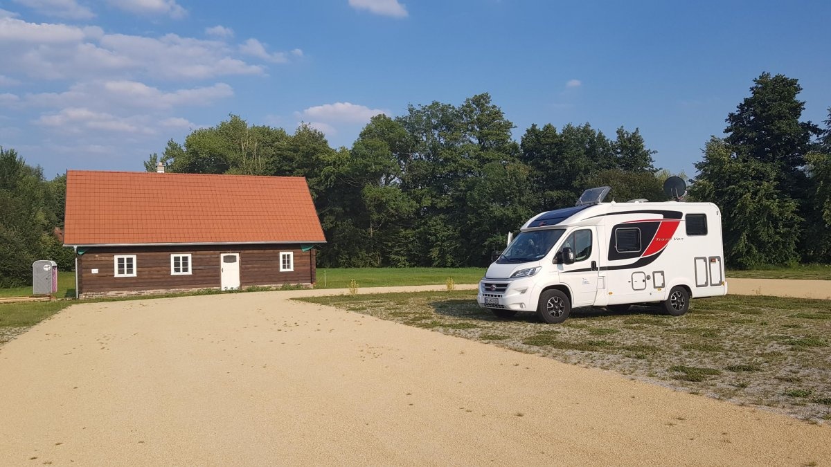 Wohnmobilstellplatz Erlichthof — Camperplads in Rietschen