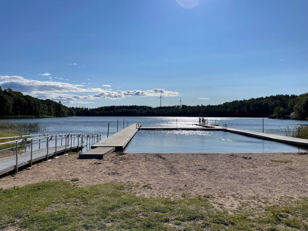 Stellplatz Hällevadsholm — Camperplads in Hällevadsholm