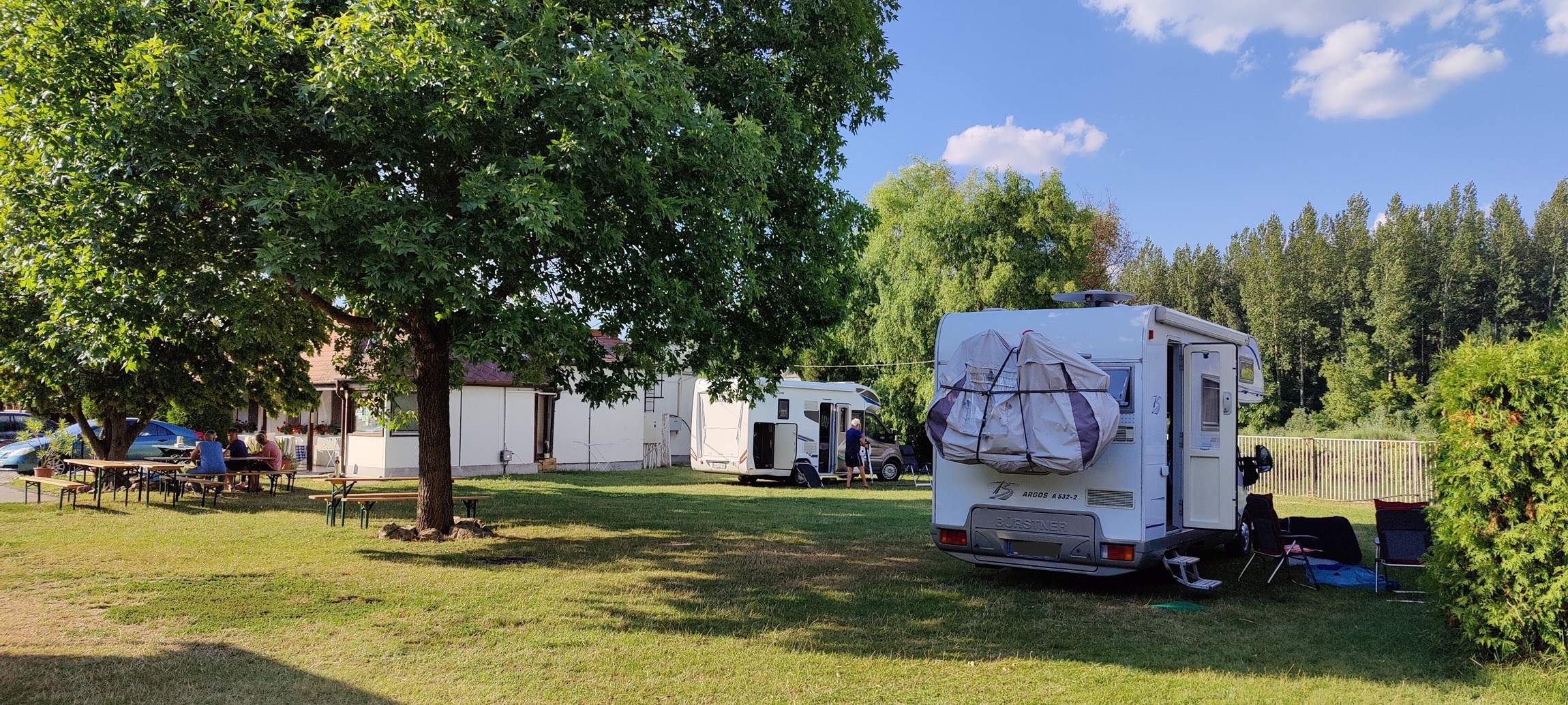 Campsite Halászkert Kis-Duna — Campingplatz in Mosonmagyaróvár