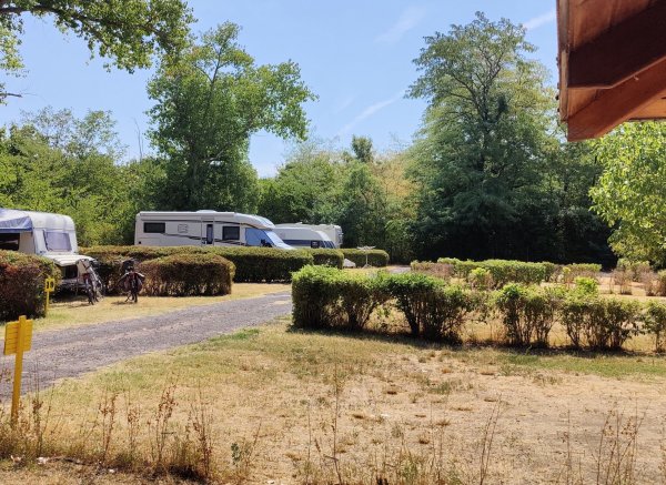 Thermal Kemping Agárd — Photo 2