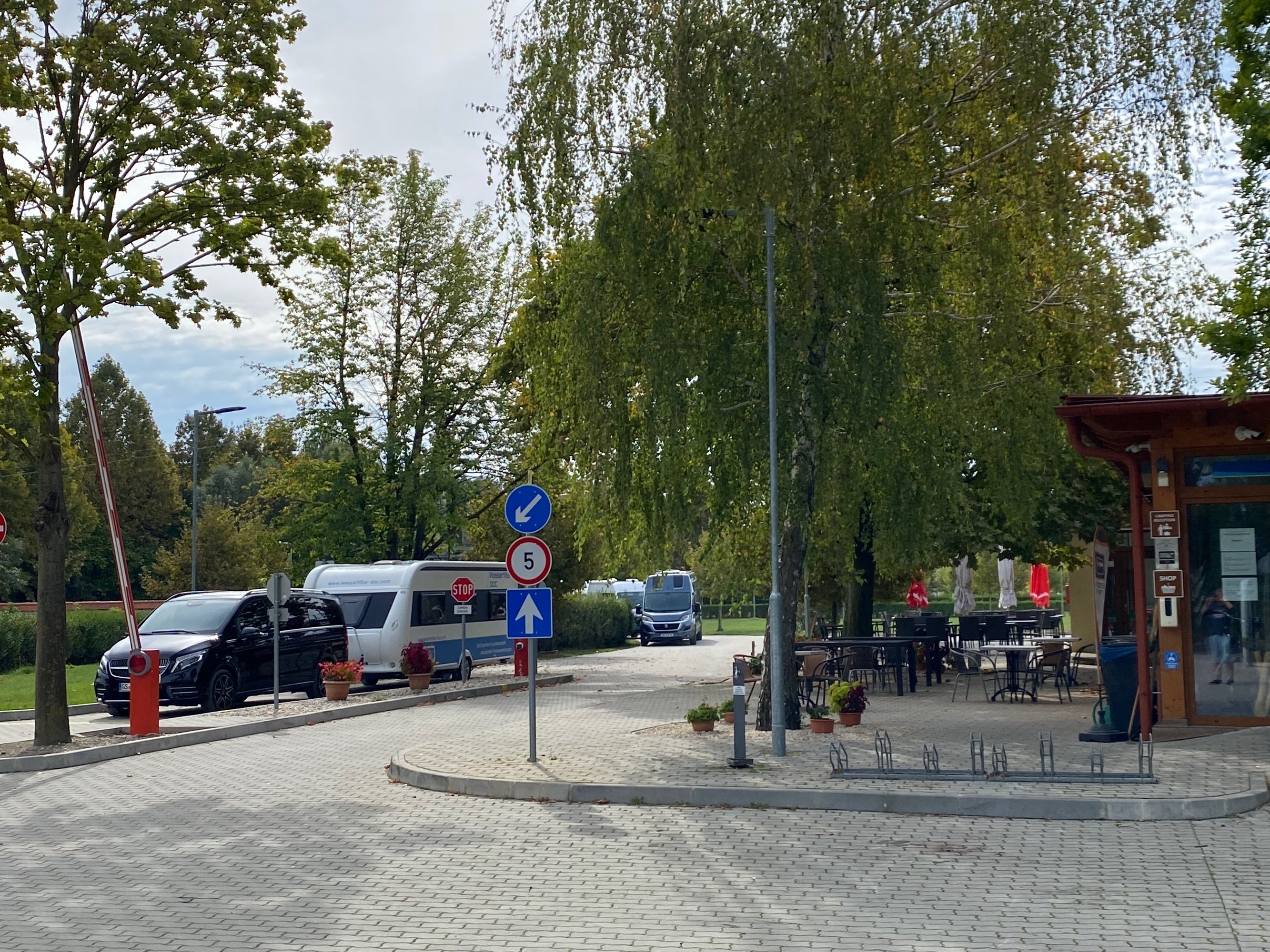 Lipót Thermal Camping — Campingplatz in Lipót