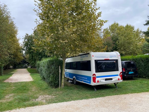 Lipót Thermal Camping — Photo 2