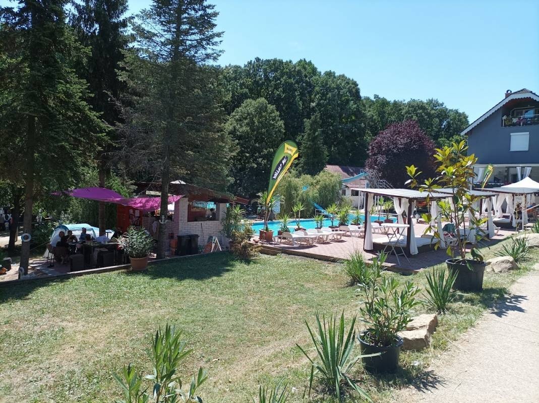 Campsite Fortuna — Місце для кемпінгу in Törökbálint