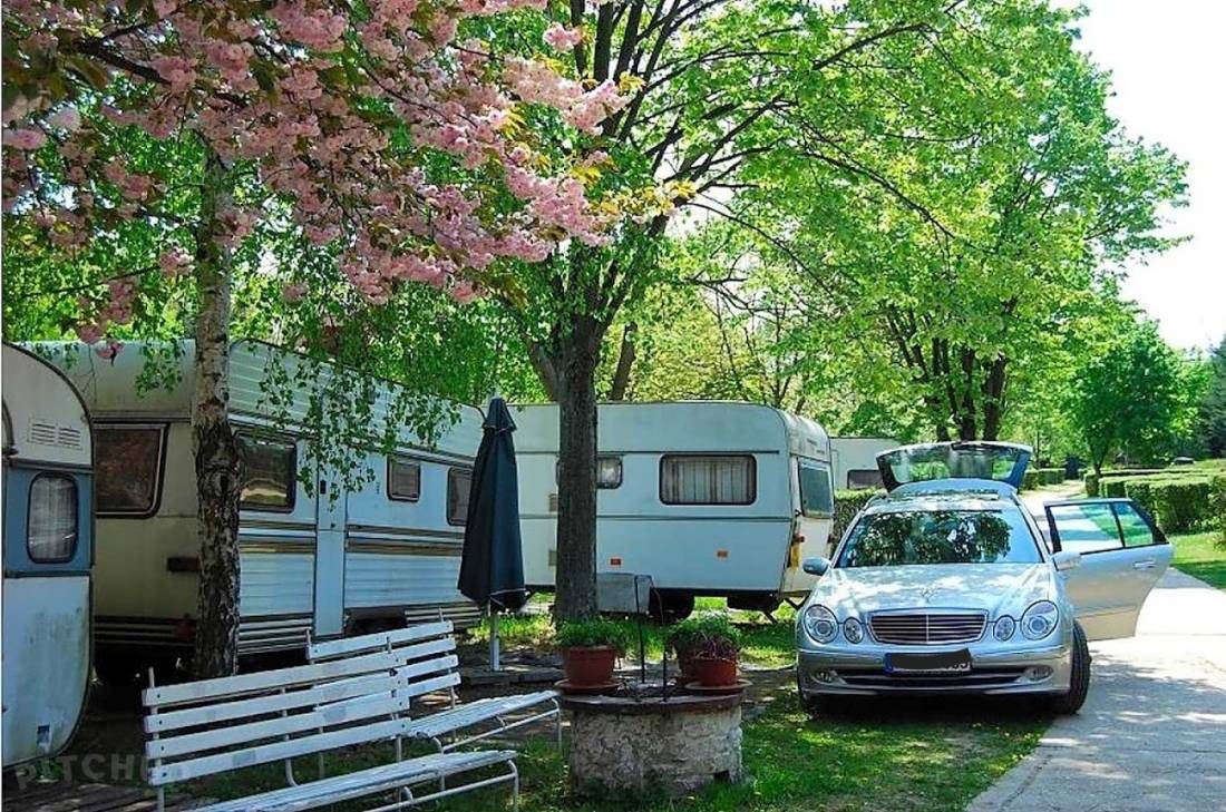 Campsite Fortuna — Kamp yeri in Törökbálint