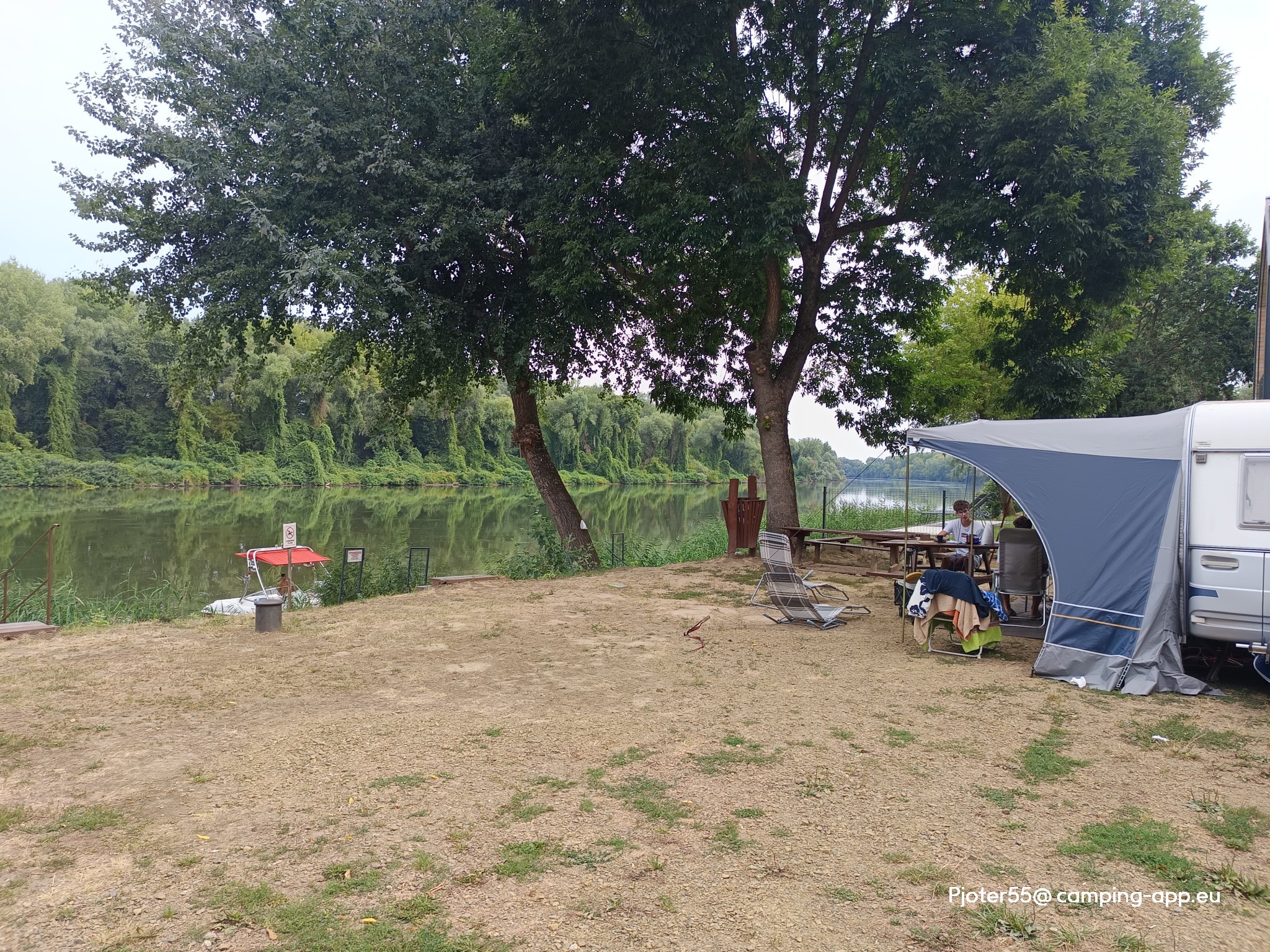 Tiszavirág Camping — Foto 2