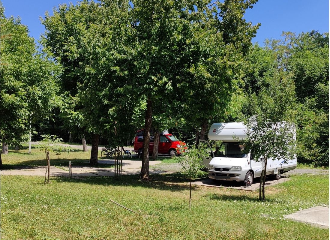 Familia Private Camping — Kemp in Pécs