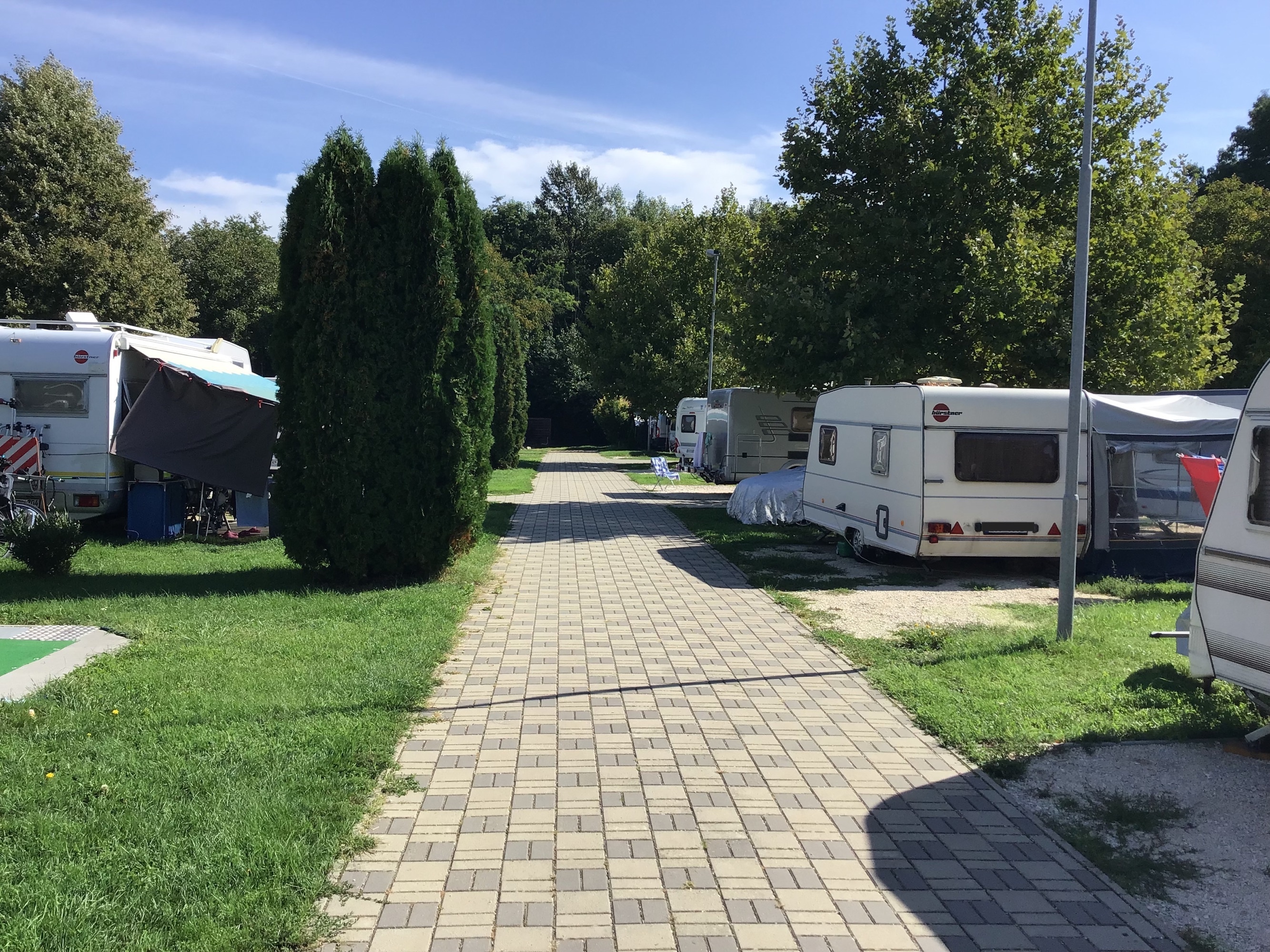 Camping Mesteri Termál — Kemp in Mesteri