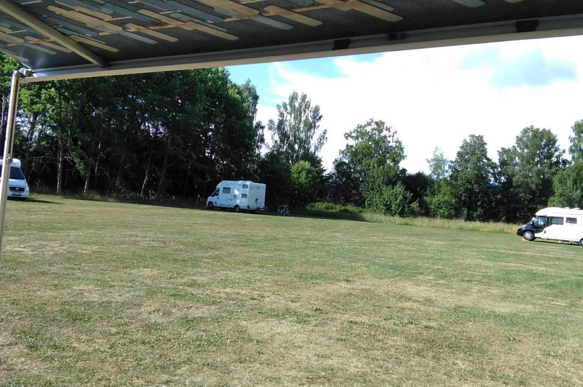 Åsundshopms herrgård — Camperplads in Vegby