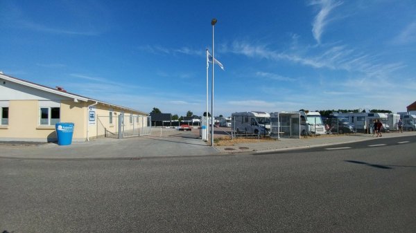 Stellplatz Juelsminde Strand Camping og Vandrerhjem — Foto 4