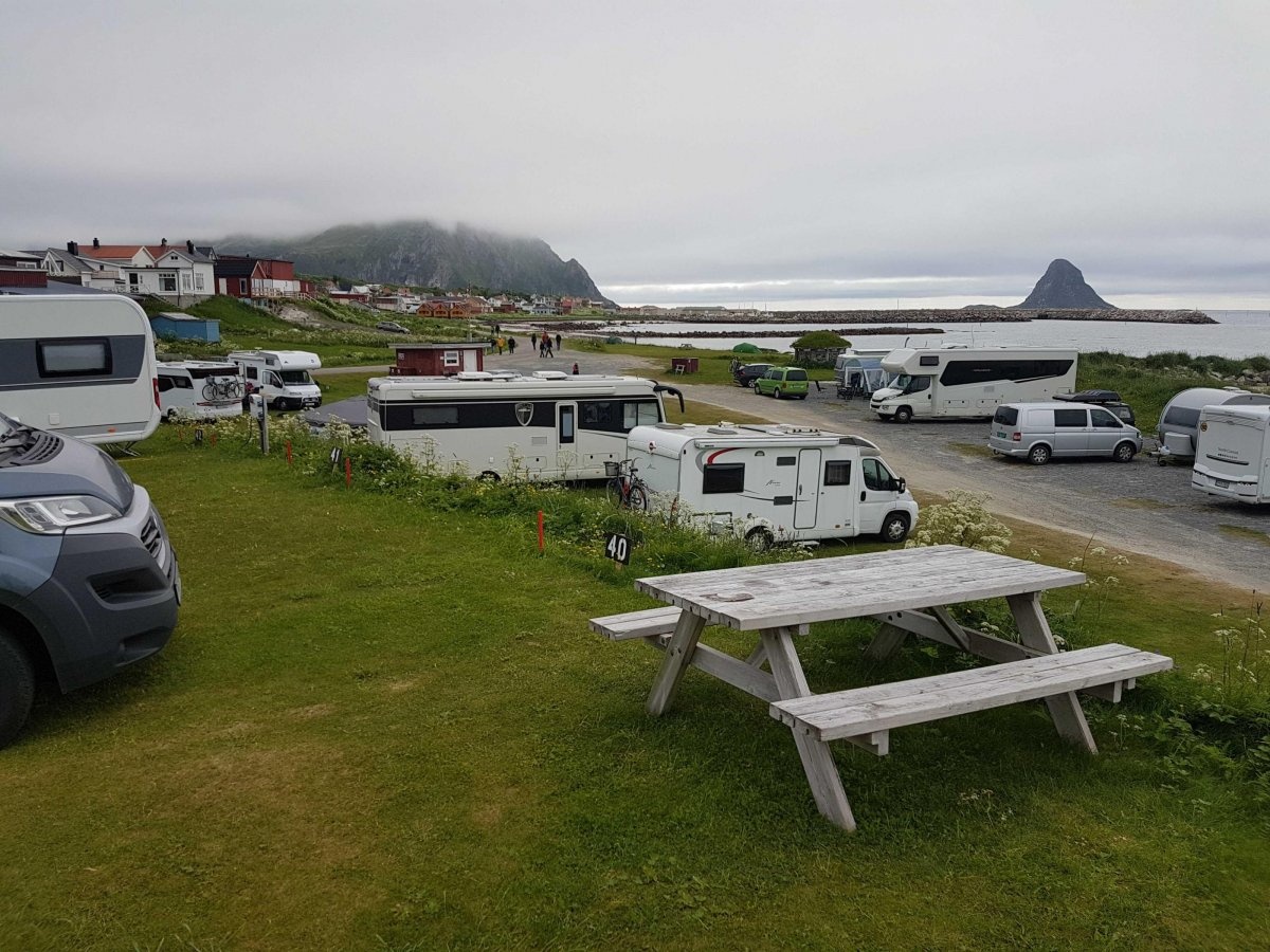 Midnattsol Camping — Campingplads in Bleik