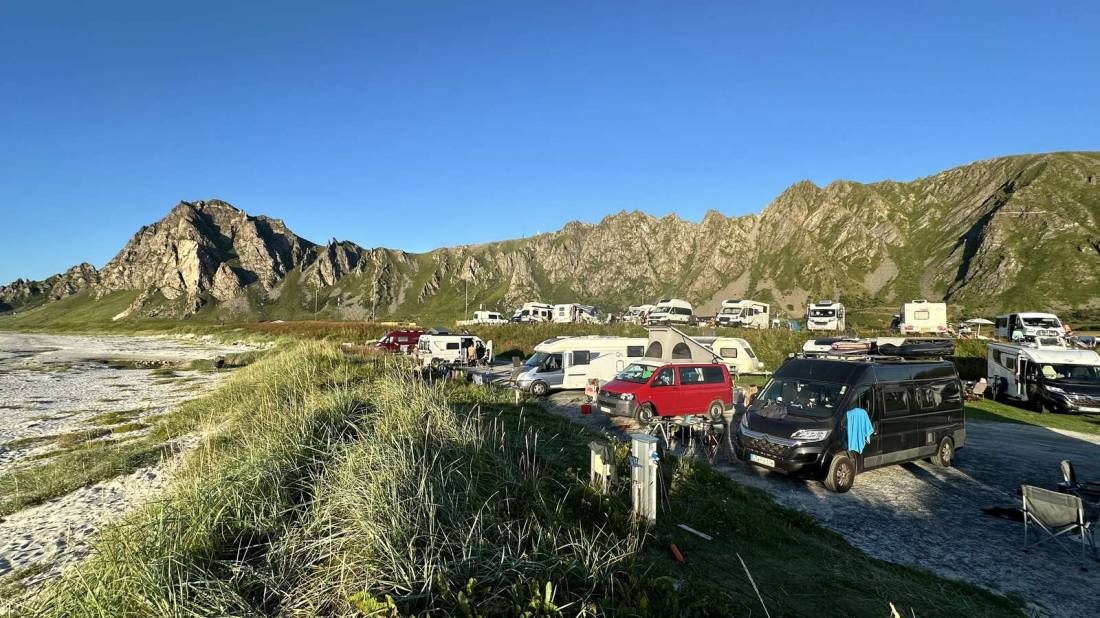Midnattsol Camping — Area da campeggio in Bleik