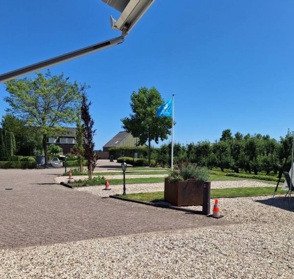 Camperplaats Aan het Dorp — Photo 4