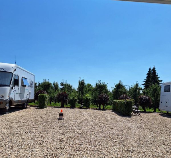 Camperplaats Aan het Dorp — Photo 3