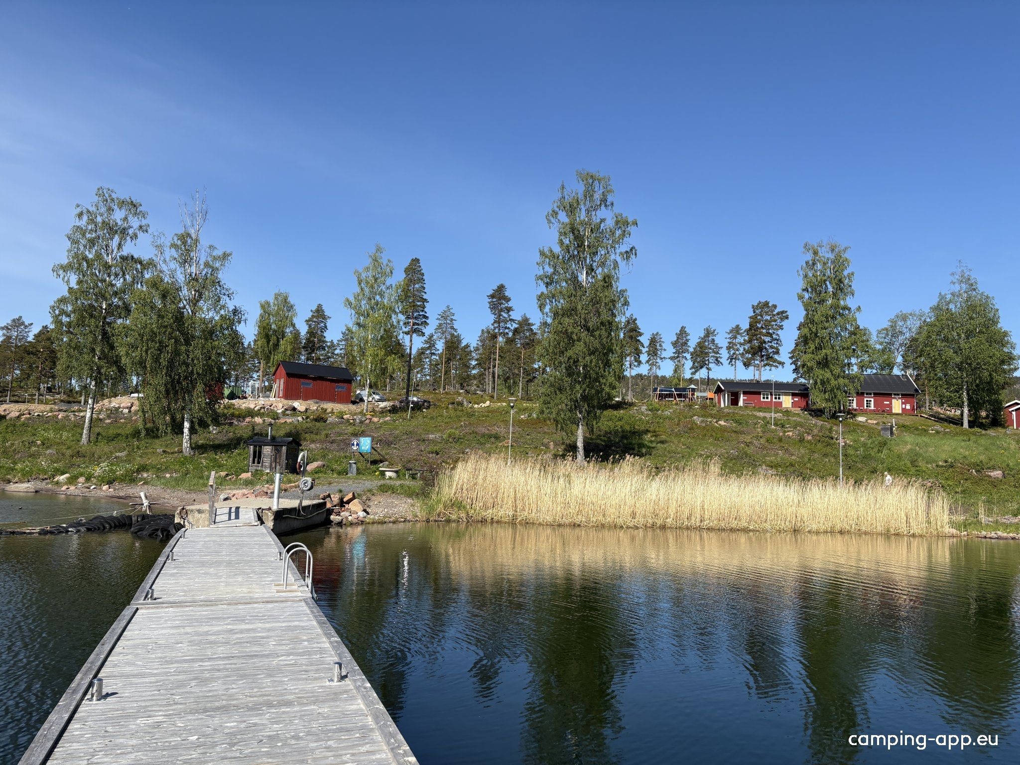 Måvikens Camping — Kemp in Mjällom