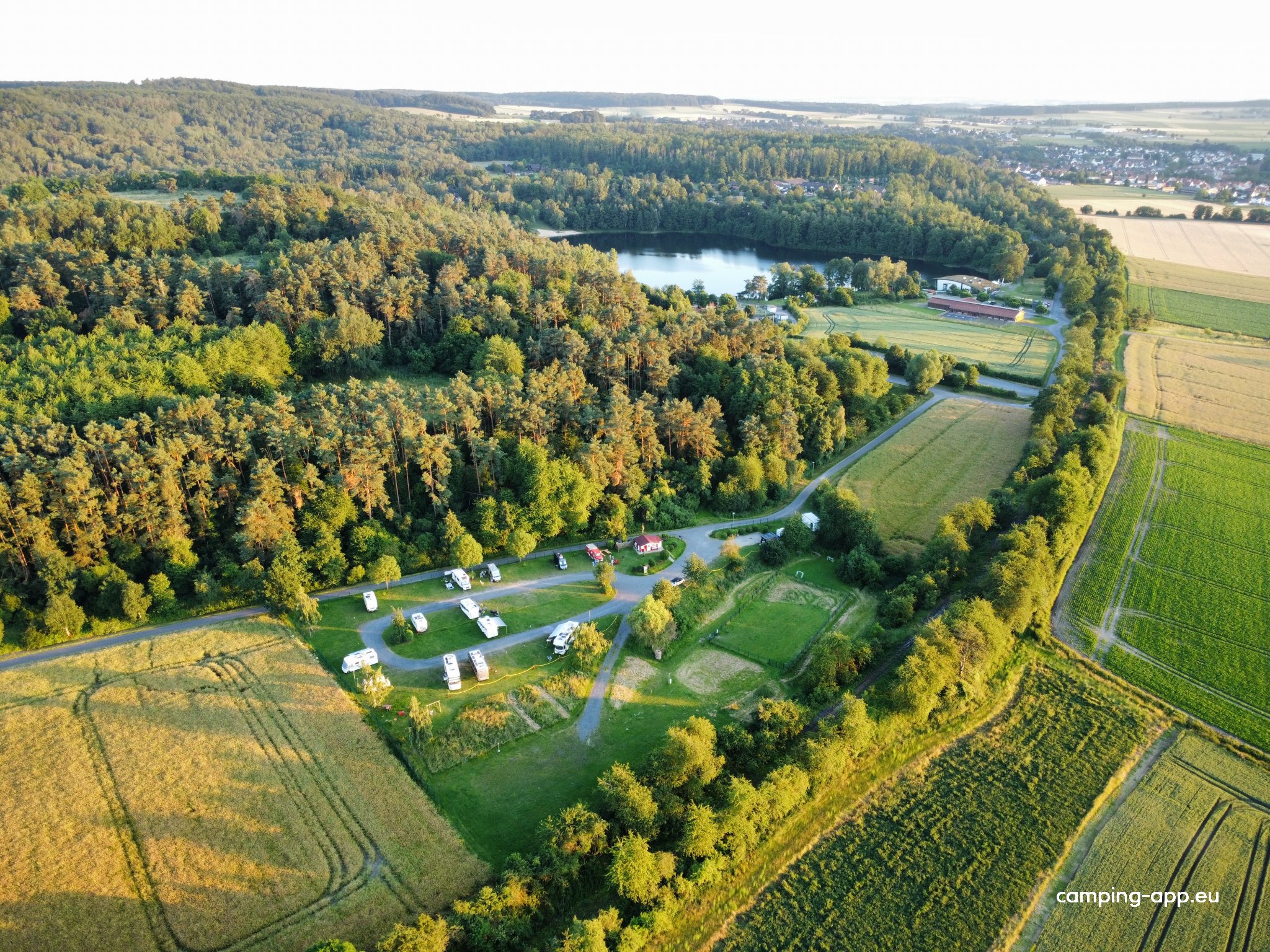 Wohnmobilpark Silbersee Frielendorf — Karavan Sitesi in Frielendorf