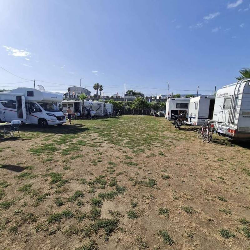 Agri Camper La Giuliana — Ställplats in Pompei