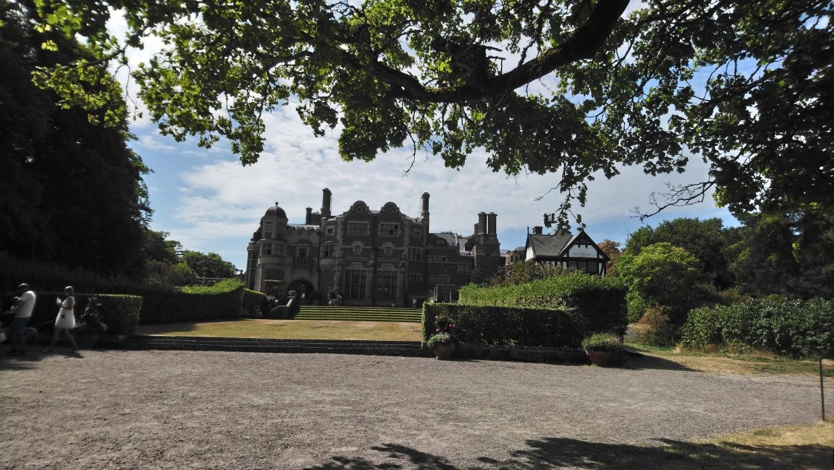 Tjolöholm Slott — Camperplads in Fjärås