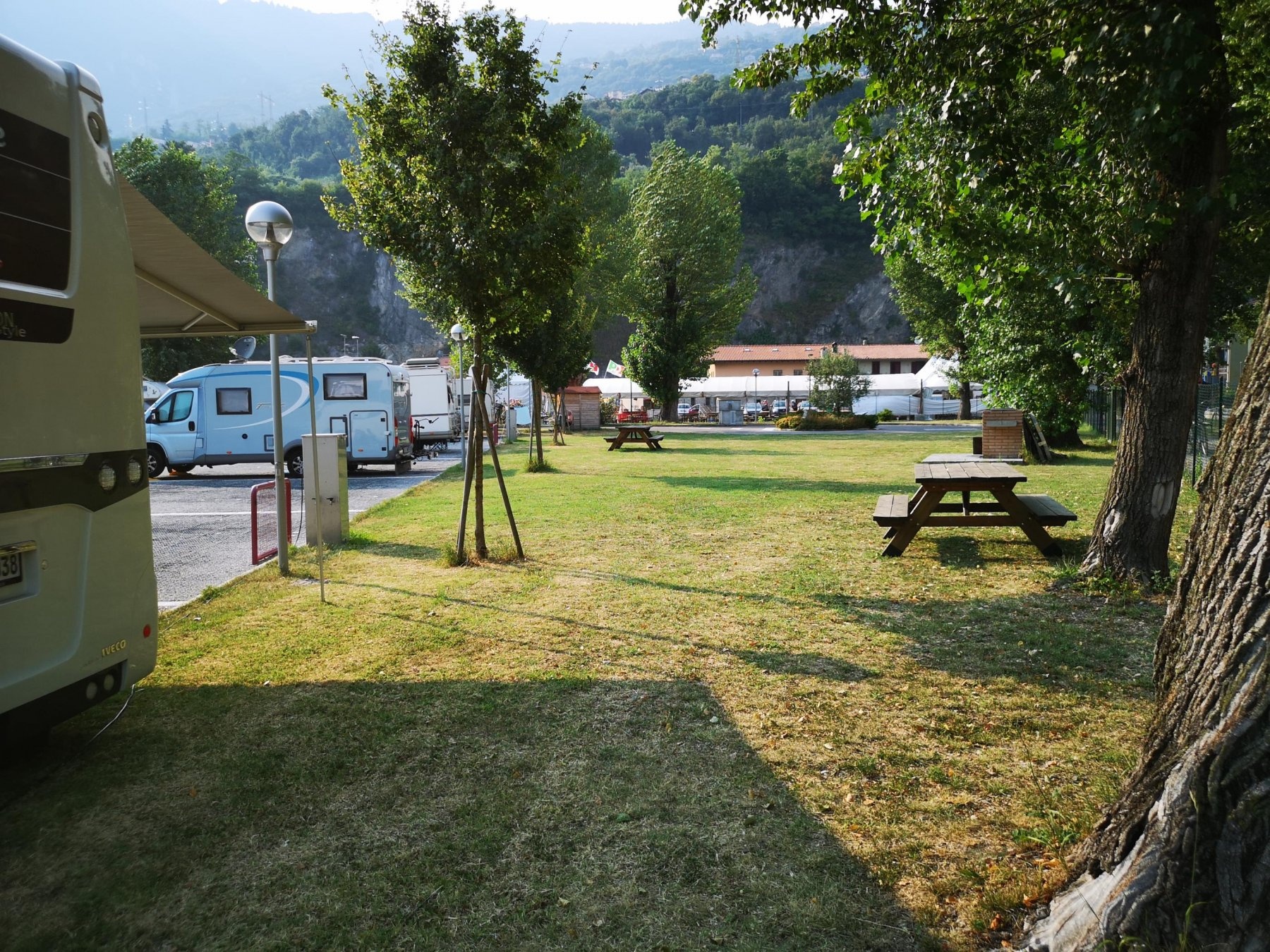 Costa Volpino / Lago d'Iseo (areacamper) — 露营车营地 in Costa Volpino