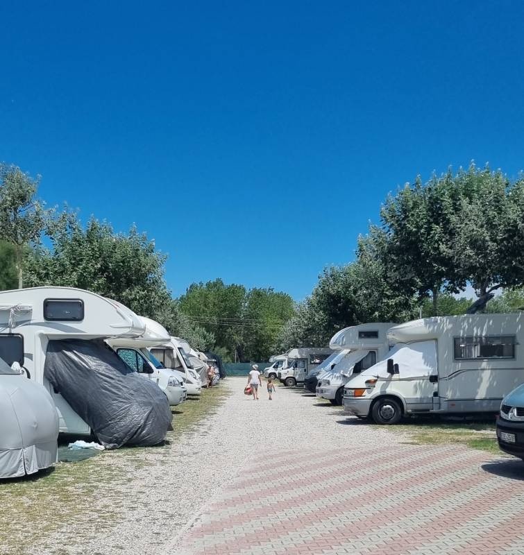 Area Sosta Camper Dal Padoan — Campervan Site in Chioggia