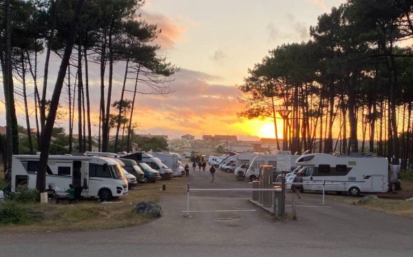 Stellplatz Saint-Julien-en-Born — Photo 2