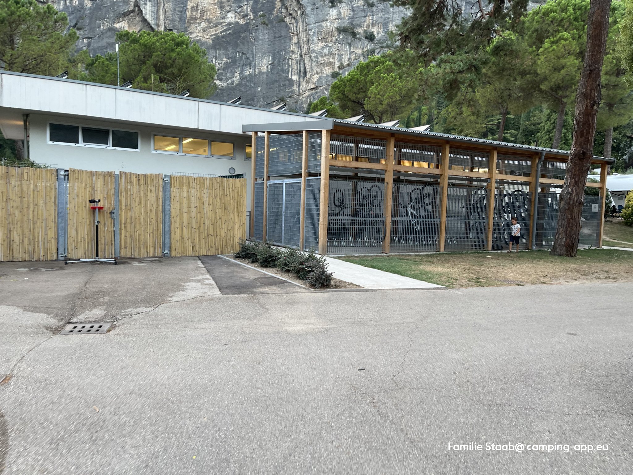 Campeggio Arco — Fotoğraf 6