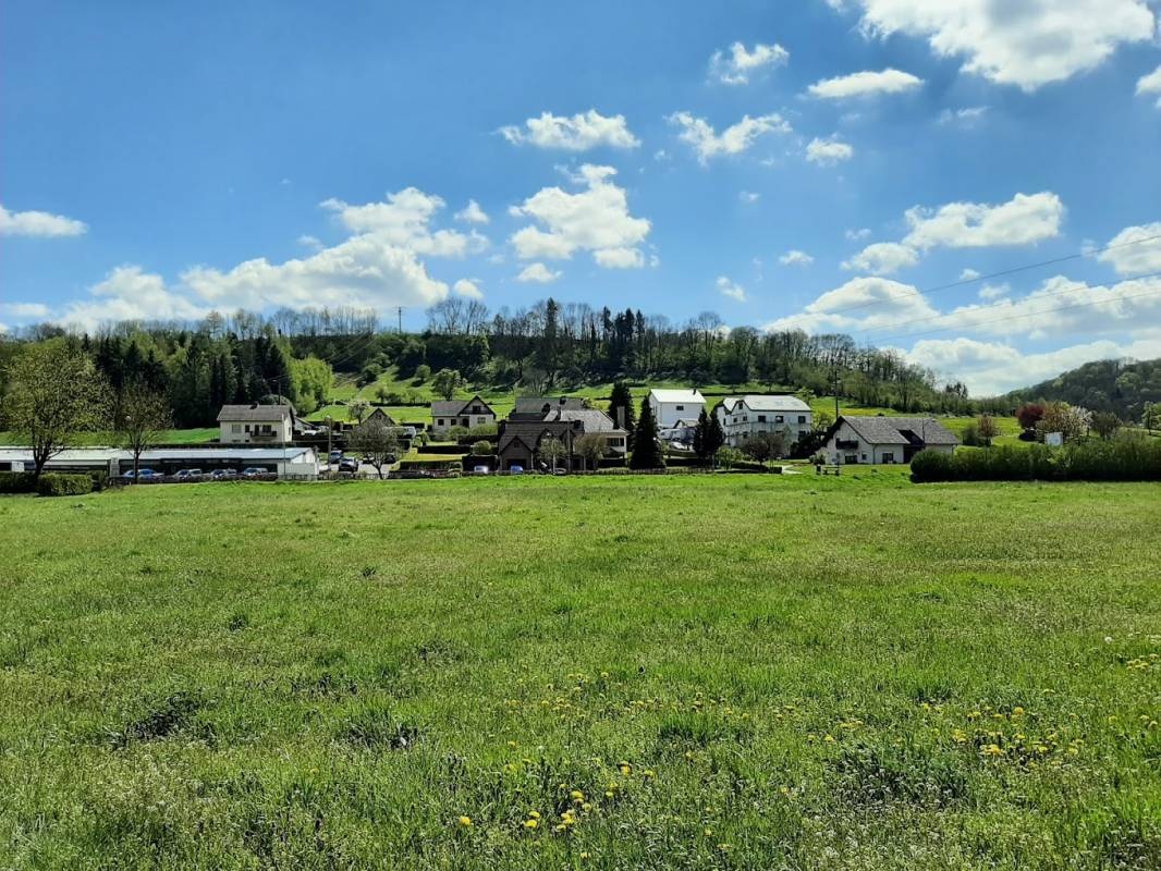 Camping op der Sauer — Sítio de acampamento in Dikrech