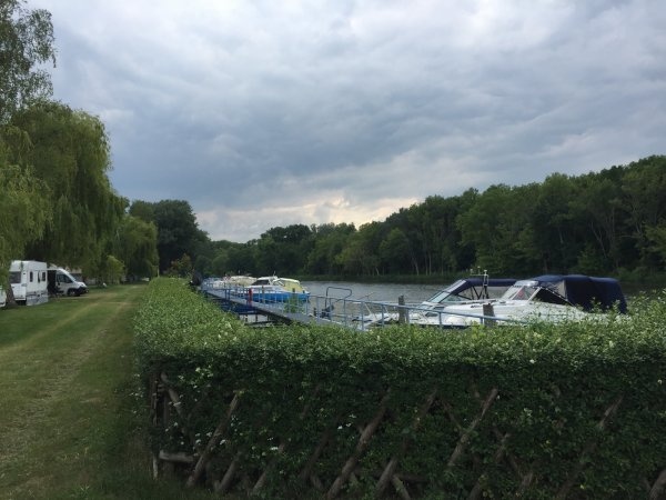Campingplatz & Restaurant zur Schifferklause — Kemping in Bernburg