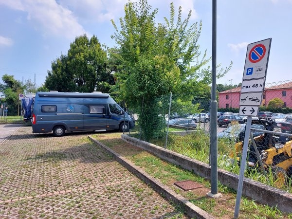 Treviso am Stadion — Camperplaats in Treviso