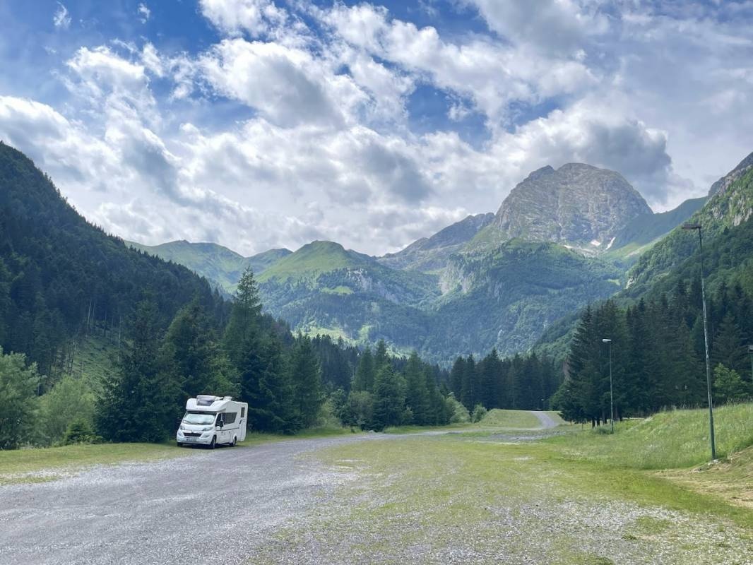 Area sosta camper — Stellplatz in Timau