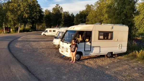 Fegenkiosken — Camperplads in Fegen