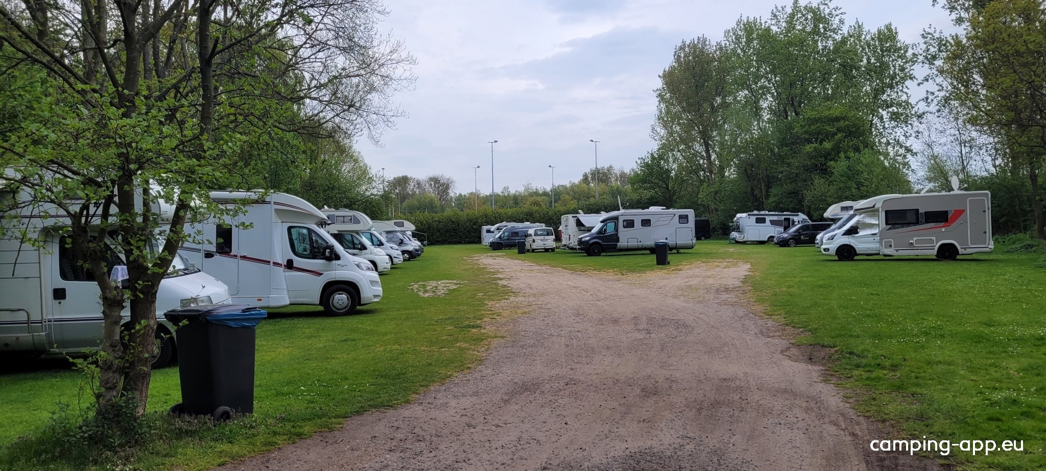 Stadscamping Rotterdam — Sítio de acampamento in Rotterdam