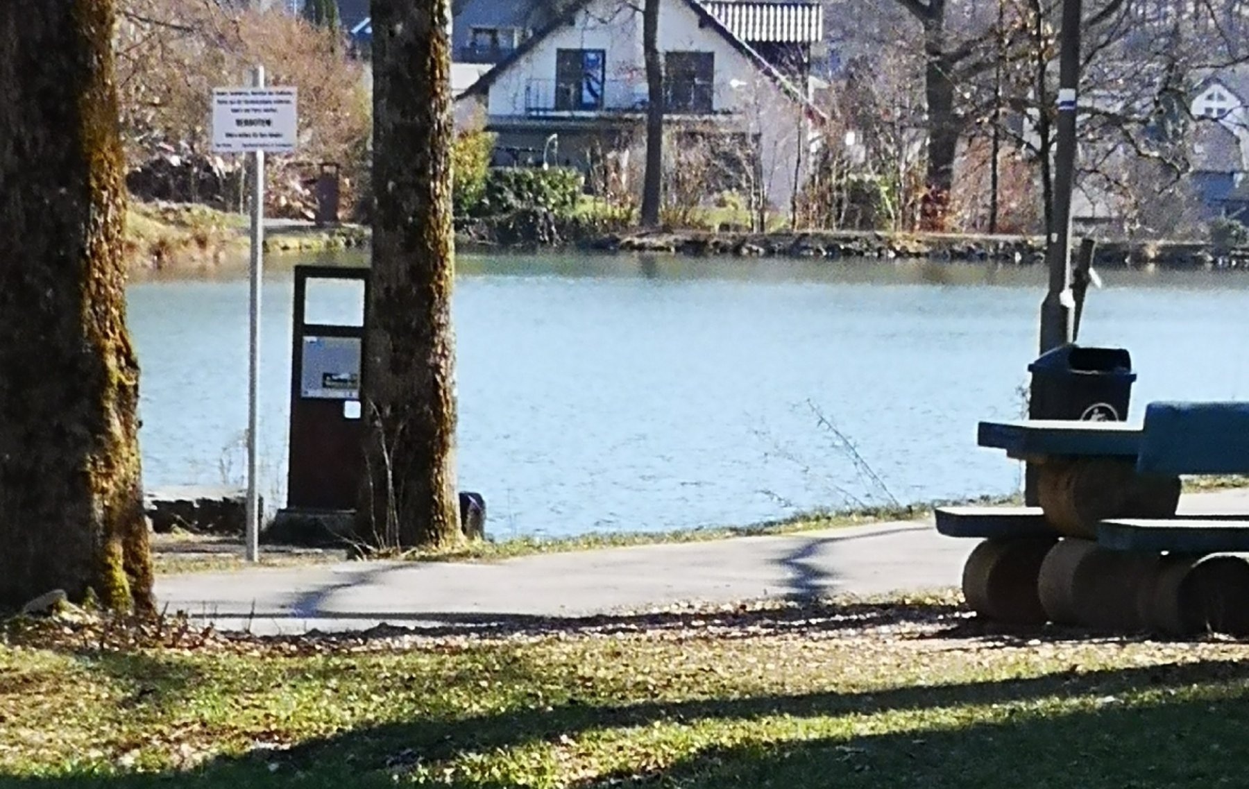 Stellplatz Freibad Gambachsweg — Aire camping car in Freudenberg