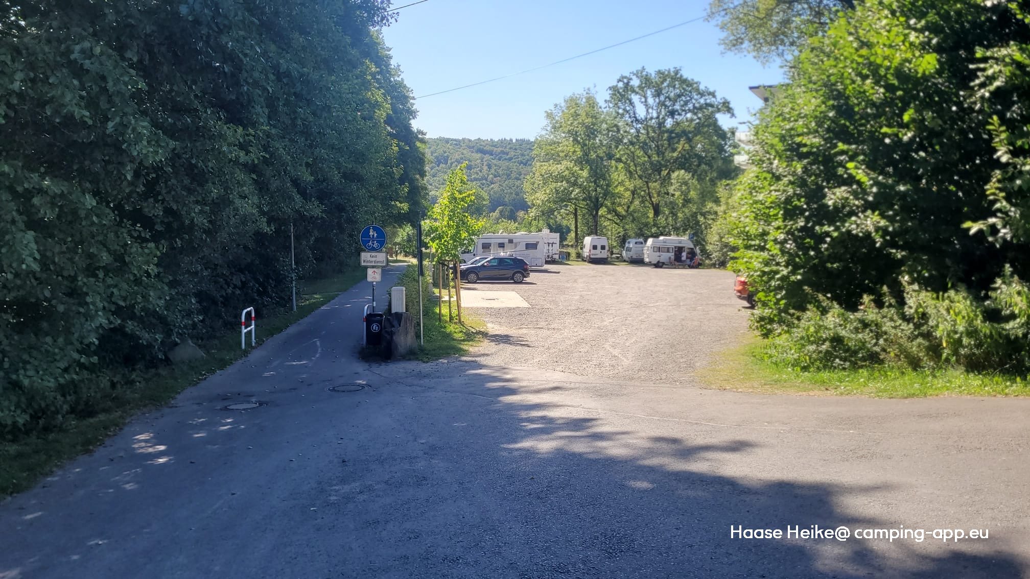 Stellplatz Freibad Gambachsweg — Foto 3