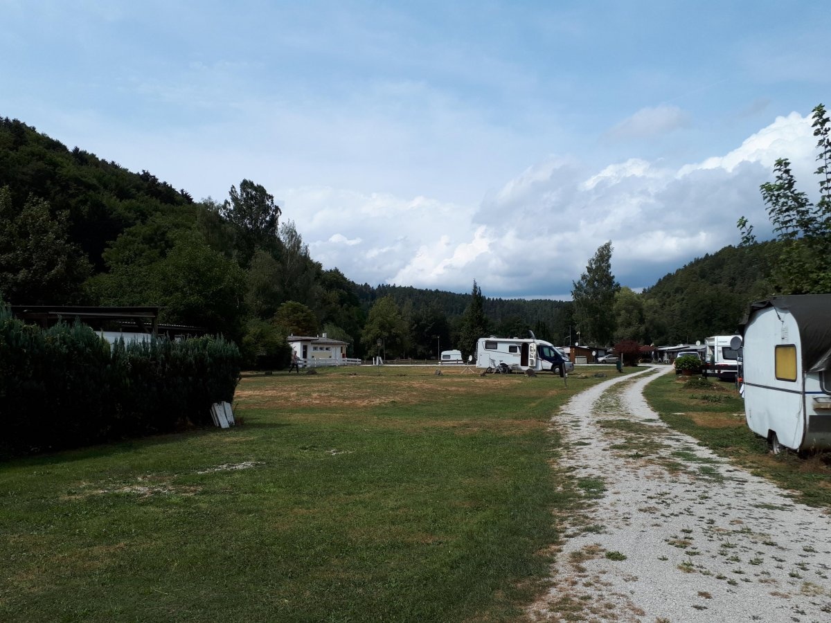 Campingplatz Waischenfeld Steinerner Beutel — Camping Site in Waischenfeld