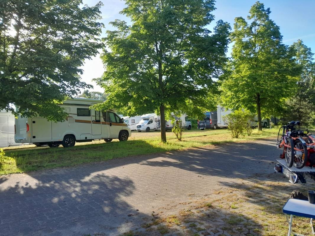Festplatz Diesdorf — Campervan Site in Diesdorf