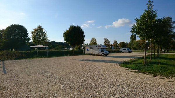 Wohnmobilestellplätze beim Naturbad Achtal — Photo 4