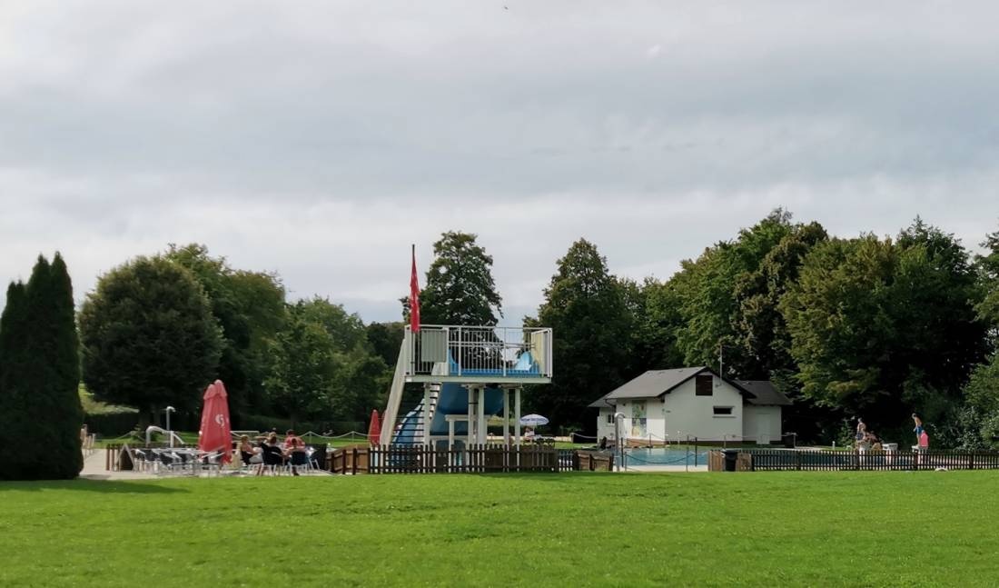 Freibad Taunus Perle — Karavan Sitesi in Waldsolms