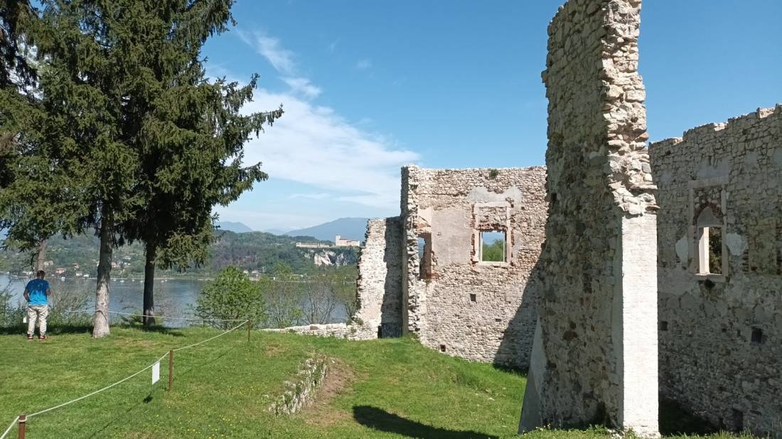 Camping Eden — Campingplatz in Dormelletto