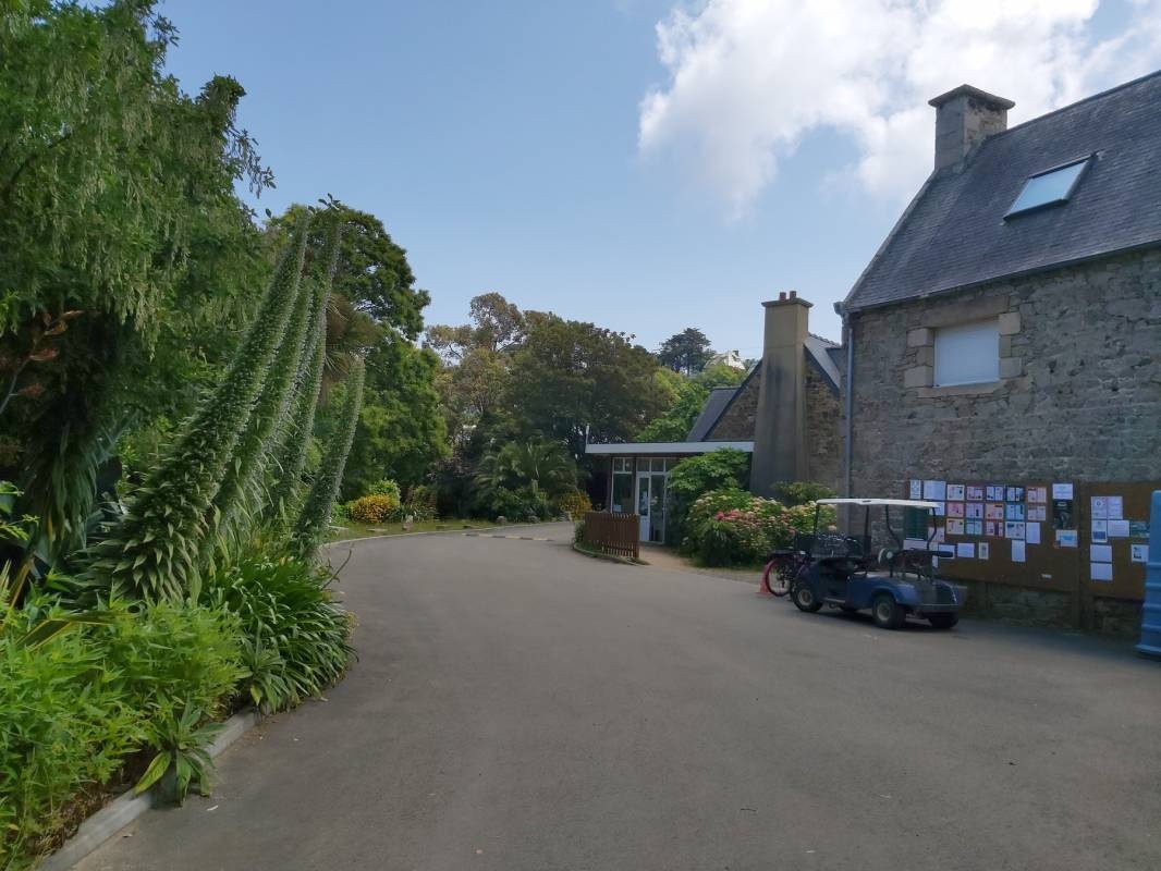 Camping du Domaine Trestaou — Camping in Perros-Guirec