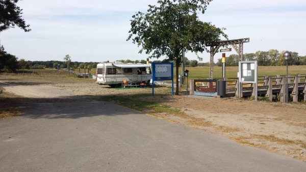 Gorleben Sportboothafen — Campervan Site in Gorleben